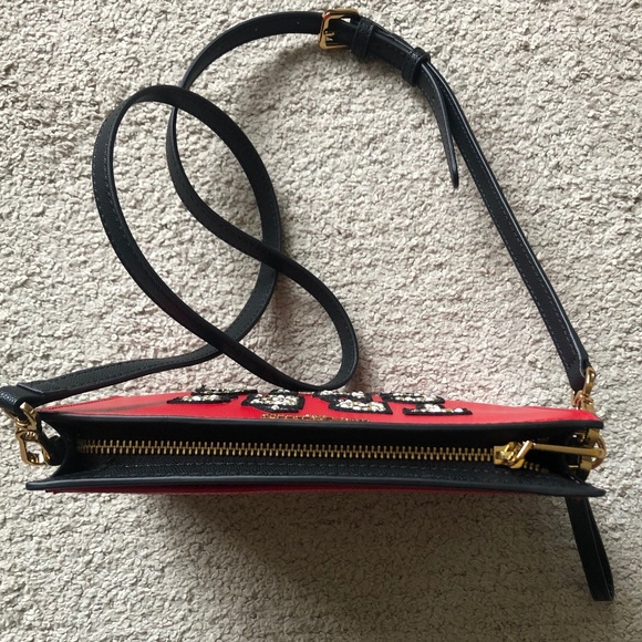 KARL LEGERFELD - Crossbody/wristlet bag.NWOT. - Picture 4 of 4